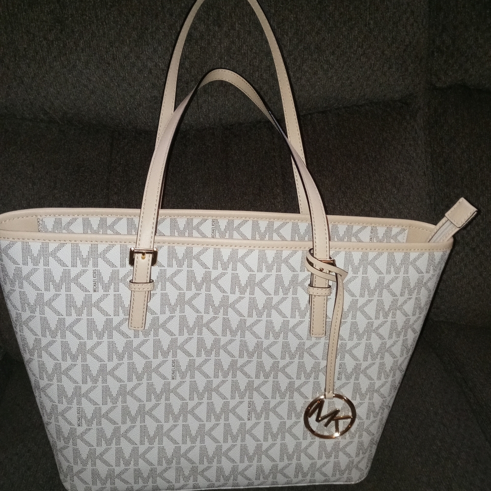 Mk purse